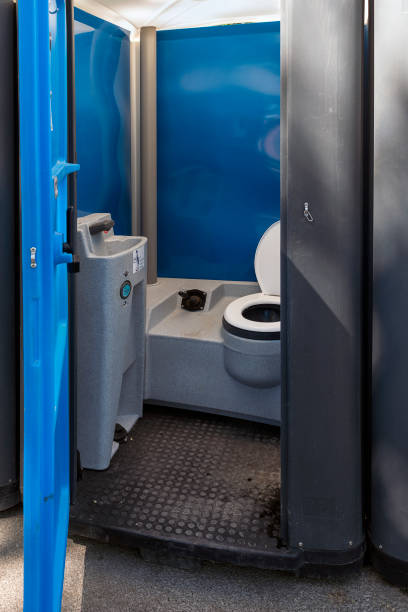 Portable restroom solutions in Evanston, IL