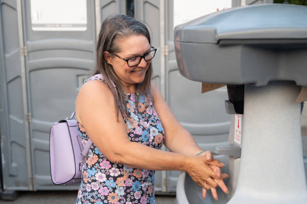 Best Portable restroom trailer rental  in Evanston, IL